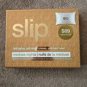 Slip Medusa Nights Gold Packaging